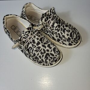 Hey Dude Cheetqh Print